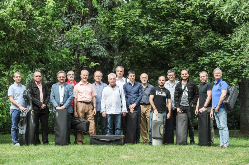 Камерен ансамбъл "СОФИЙСКИ СОЛИСТИ"